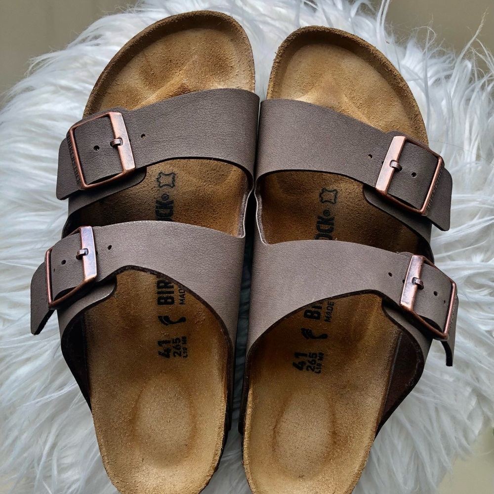 Women’s Birkenstock Arizona sandals. Size 10